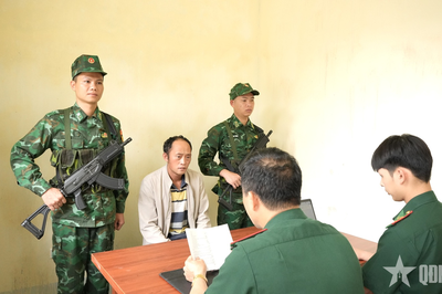 Đồn Biên phòng Cửa khẩu Săm Pun khởi tố vụ án tổ chức cho người khác xuất cảnh trái phép