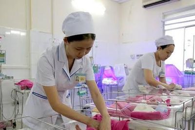 Đề xuất nhiều chính sách hỗ trợ cho gia đình sinh 2 bé gái