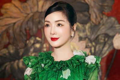 Hoa hậu Giáng My U60 vẫn trẻ đẹp khó tin