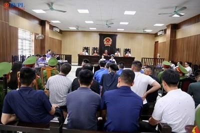Xét xử vụ sản xuất khí N2O lớn nhất cả nước: Khí 'cười' người 'khóc'