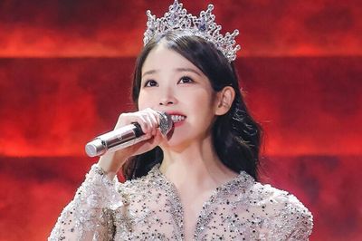 IU hoãn album, hủy concert vì bệnh trở nặng