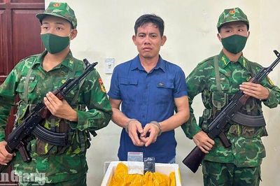 Bắt giữ đối tượng vận chuyển trái phép ma túy