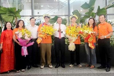 Bắc Ninh chào đón 2 học sinh đoạt Huy chương Bạc Olympic Sinh học quốc tế trở về