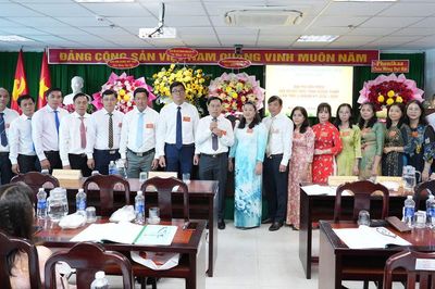Đồng chí Hồ Ngọc Thuần được bầu giữ chức Chủ tịch Hội Dược học tỉnh Đồng Tháp