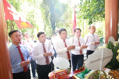 Còn mãi với non sông - Bài 2: Nơi tọa độ lửa đi qua