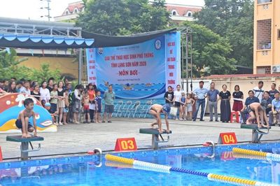 Hơn 350 học sinh tham dự giải thể thao học sinh