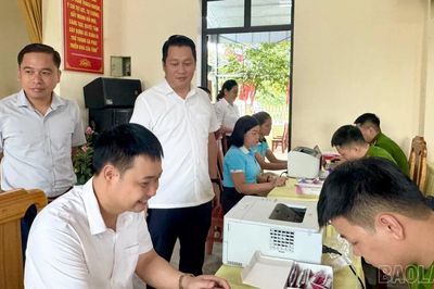 Xuân Ái xét nghiệm chất ma túy đối với 120 cán bộ, đảng viên