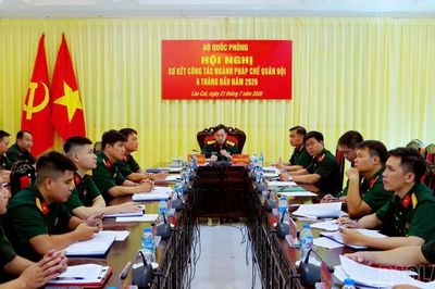 Bộ Chỉ huy Quân sự tỉnh Lào Cai tham dự Hội nghị sơ kết công tác pháp chế