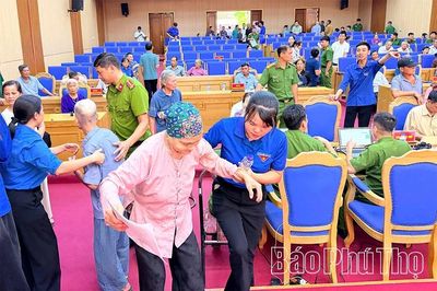 Tuổi trẻ Thọ Văn viết tiếp truyền thống 'Uống nước nhớ nguồn'