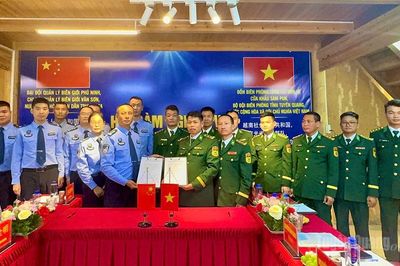 Hội đàm nghiệp vụ giữa lực lượng quản lý, bảo vệ biên giới Việt Nam - Trung Quốc