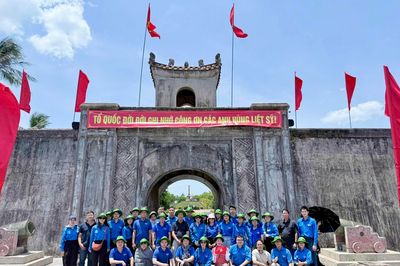 Tuổi trẻ ngành Công Thương tri ân tại 'miền đất lửa' Quảng Trị