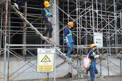 Hà Nội lấy ý kiến nhiều nội dung phân cấp trong lĩnh vực xây dựng, giao thông