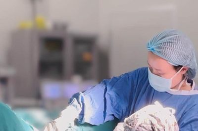 Điều trị trĩ tại phòng khám tư, người đàn ông phải nhập viện vì biến chứng nặng