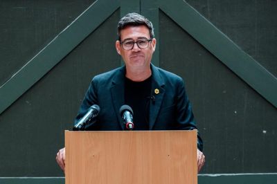 Chân dung tân Thủ tướng Anh Andy Burnham