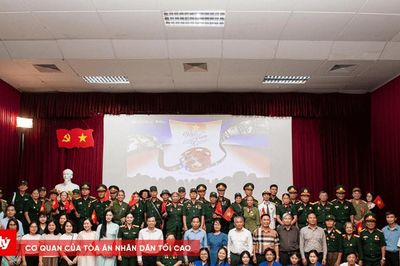 'Việt Nam chưa kể hết' kết nối các thế hệ, tri ân người lính trở về từ chiến tranh