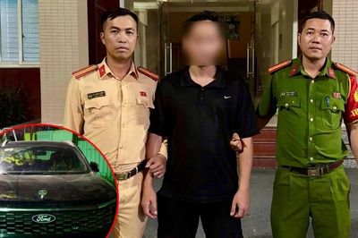 Triệu tập tài xế ô tô ủi CSGT rồi tăng ga bỏ chạy
