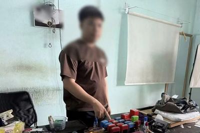 Thâm nhập 'chợ đen' giấy tờ giả