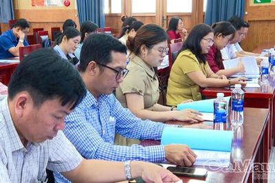 Trang bị kỹ năng đánh giá chuẩn tiếp cận pháp luật cho cán bộ cơ sở