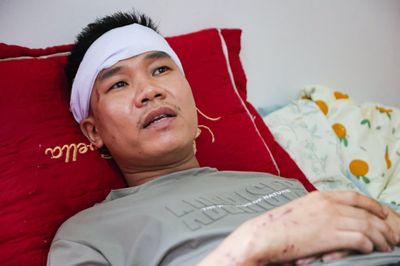 Lũ quét kinh hoàng ở Lai Châu: Người cha đau đớn nhìn vợ và hai con bị dòng nước dữ cuốn đi