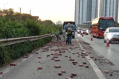 Cần xử lý dứt điểm các khoảng trống trong quản lý vệ sinh môi trường