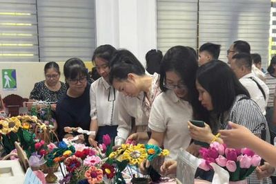Gỡ 'nút thắt' tiếp cận dịch vụ ngân hàng số cho người khuyết tật
