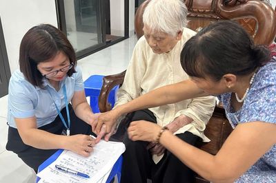 Hà Nội: Lợi dụng đợt cao điểm bổ sung hồ sơ BHXH để lừa đảo, người hưởng lương hưu tuyệt đối không làm 6 việc này