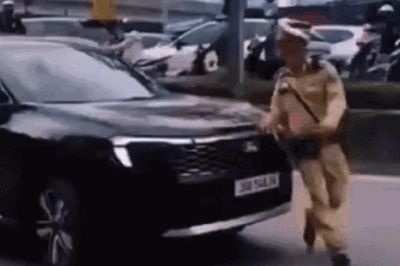 Hà Nội: Danh tính tài xế xe ô tô không chấp hành hiệu lệnh, chống đối CSGT trên đường Nguyễn Hoàng