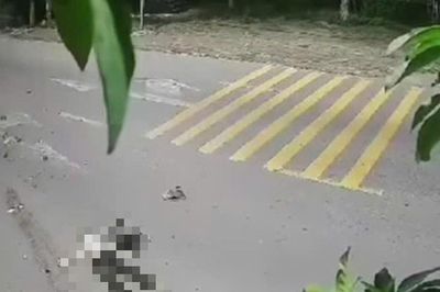 Hai xe máy va chạm trong đêm, 4 người thương vong
