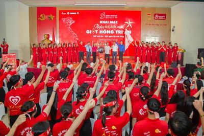 'Giọt hồng tri ân' lan tỏa nghĩa cử hiến máu của thế hệ trẻ trong tháng Bảy nghĩa tình