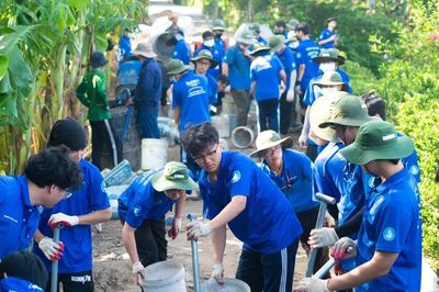 Tuổi trẻ Bách Khoa khởi công công trình giao thông nông thôn tại tỉnh Đồng Tháp