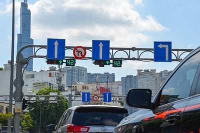 Rẽ trái ở đường Nguyễn Hữu Cảnh (TP.HCM) sao cho đúng luật?