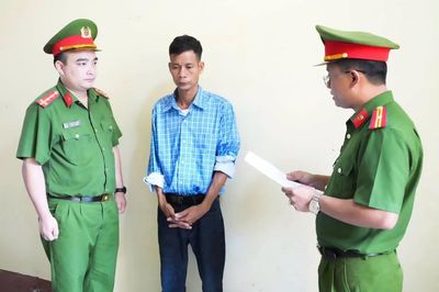 Công nhân rơi từ độ cao 12 m, chủ doanh nghiệp bị khởi tố