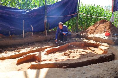 Phát hiện mới dưới lòng thành cổ Châu Sa (Quảng Ngãi): Tìm cách bảo vệ nguyên trạng các lò nung cổ