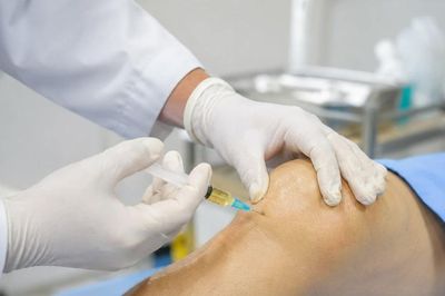 Hiểu đúng về các phương pháp tiêm khớp gối