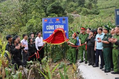 'Con đường đoàn kết' – dấu ấn nghĩa tình của Bộ Tư lệnh Cảnh sát cơ động nơi biên cương Tổ quốc