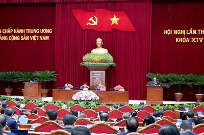 Ngày làm việc thứ ba Hội nghị lần thứ ba Ban Chấp hành Trung ương Đảng khóa XIV