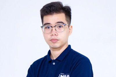 Mất bố từ năm lớp 5, mẹ và chị gái trở thành điểm tựa của nam sinh thủ khoa trường ĐH Kinh tế (ĐHQG Hà Nội)