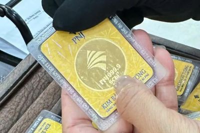 PNJ thanh toán tiền trong 120 ngày khi mua lại vàng và kim cương, khách hàng băn khoăn