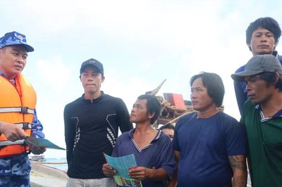 Tăng cường kiểm tra tàu cá, tuyên truyền chống khai thác IUU tại Côn Đảo