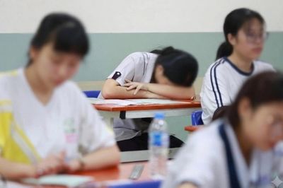 Khi kỳ thi tốt nghiệp gánh quá nhiều kỳ vọng