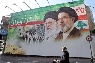 Tổng thống Iran hé lộ việc liên lạc với Lãnh tụ tối cao