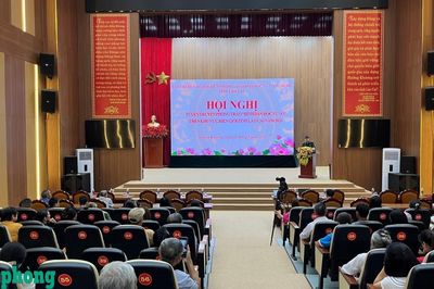 Lào Cai: Đưa pháp luật và phong trào 'Bình dân học vụ số' về xã biên giới Mường Khương