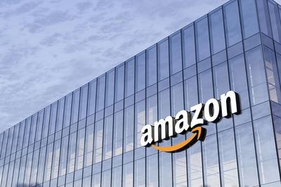 Khách hàng Amazon hoảng loạn vì nhận hóa đơn hàng nghìn tỷ USD