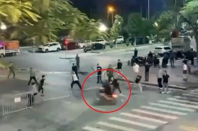 Nhóm tuổi teen lái xe bạt mạng, 'thông chốt' cảnh sát ở Hải Phòng