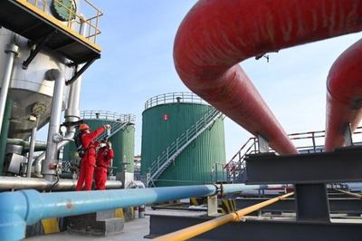 Vì sao nhập khẩu dầu thô của Trung Quốc giảm mạnh?