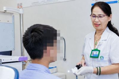 Nam sinh lớp 8 phát hiện ung thư di căn từ dấu hiệu đau họng thông thường