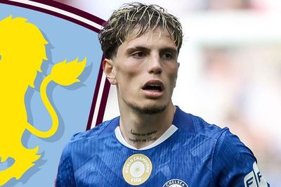 Aston Villa giải cứu Garnacho, Chelsea reo vui