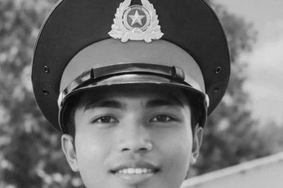 Thăng quân hàm đặc cách cho chiến sĩ cứu sống 2 người bị điện giật