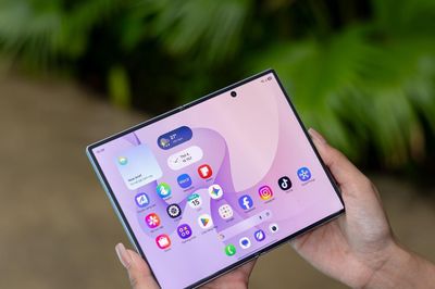 Vì sao Samsung thay đổi tỷ lệ màn hình trên Galaxy Z Fold8?