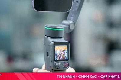Remote có màn hình trên gimbal để xem live view hữu ích hay chỉ thêm phụ kiện?